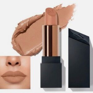 Morphe Matte Lipstick in Nude
Shade Commit
